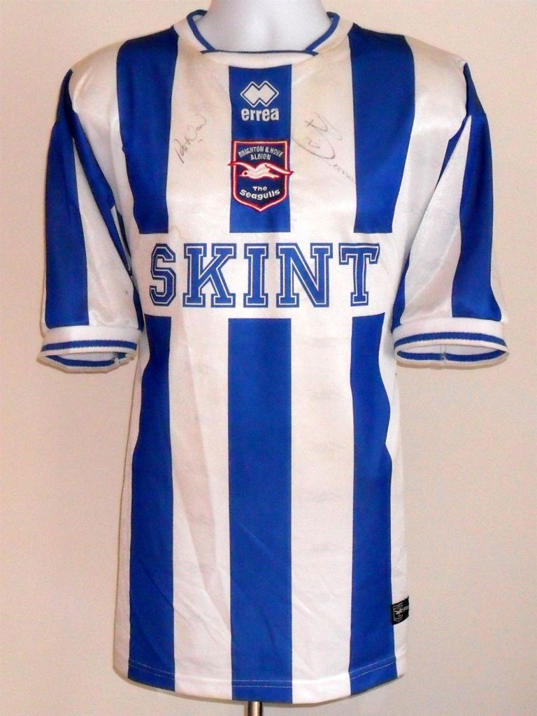 brighton-and-hove-albion-home-football-shirt-2002-2004-s_306_1.jpg