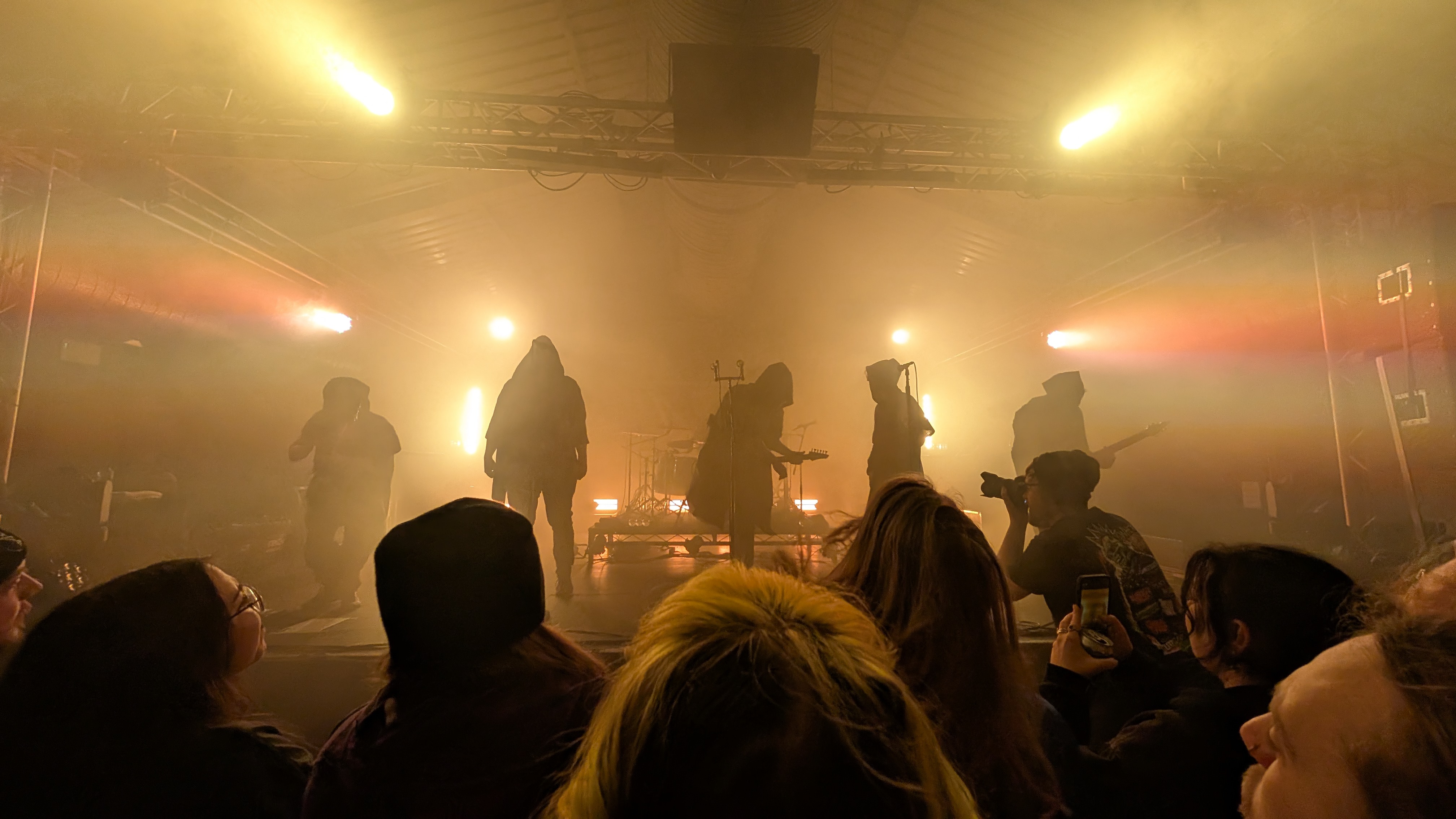 PXL_20250316_205043726.RAW-01.COVER.jpg