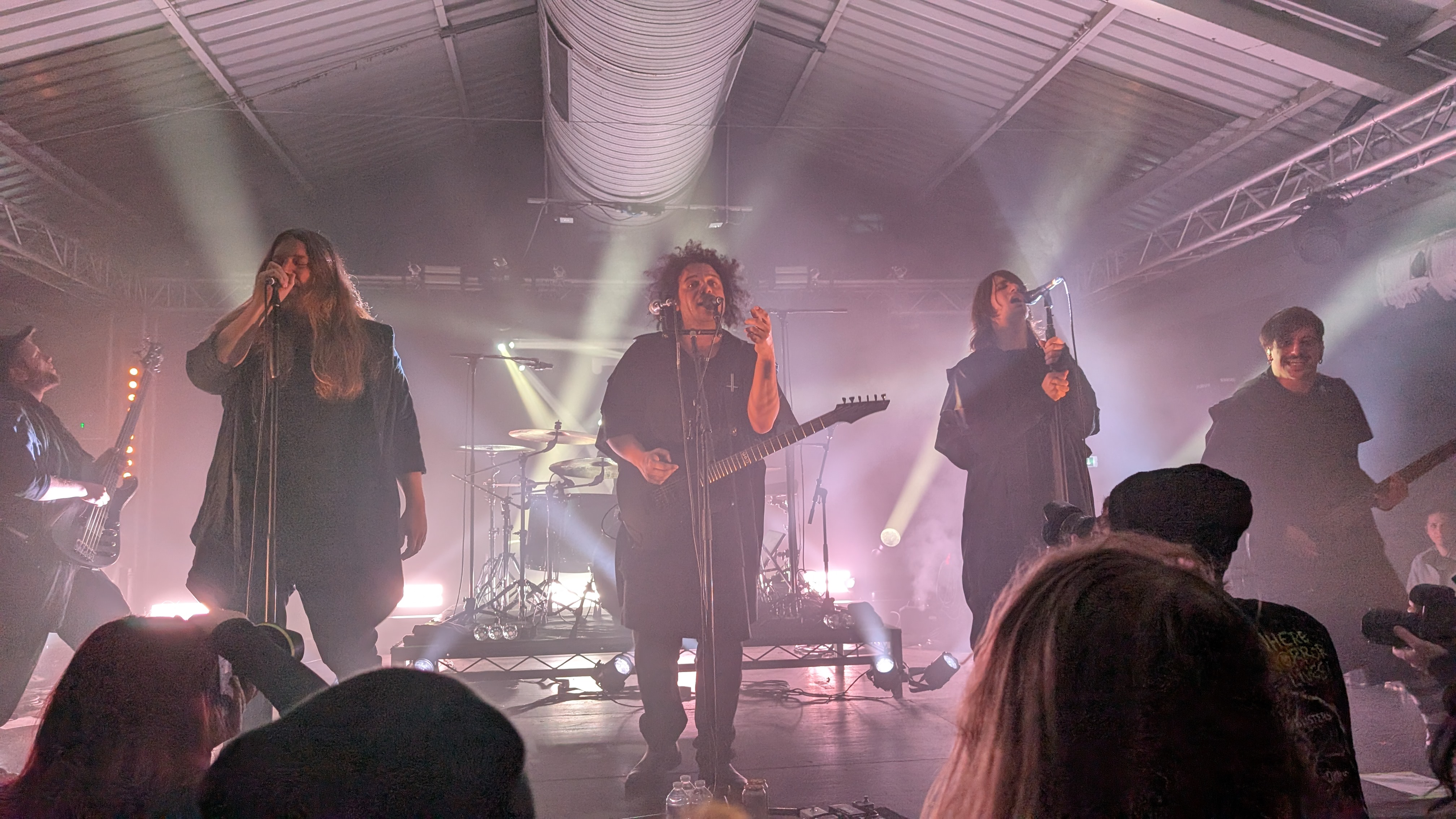 PXL_20250316_205550840.RAW-01.COVER.jpg