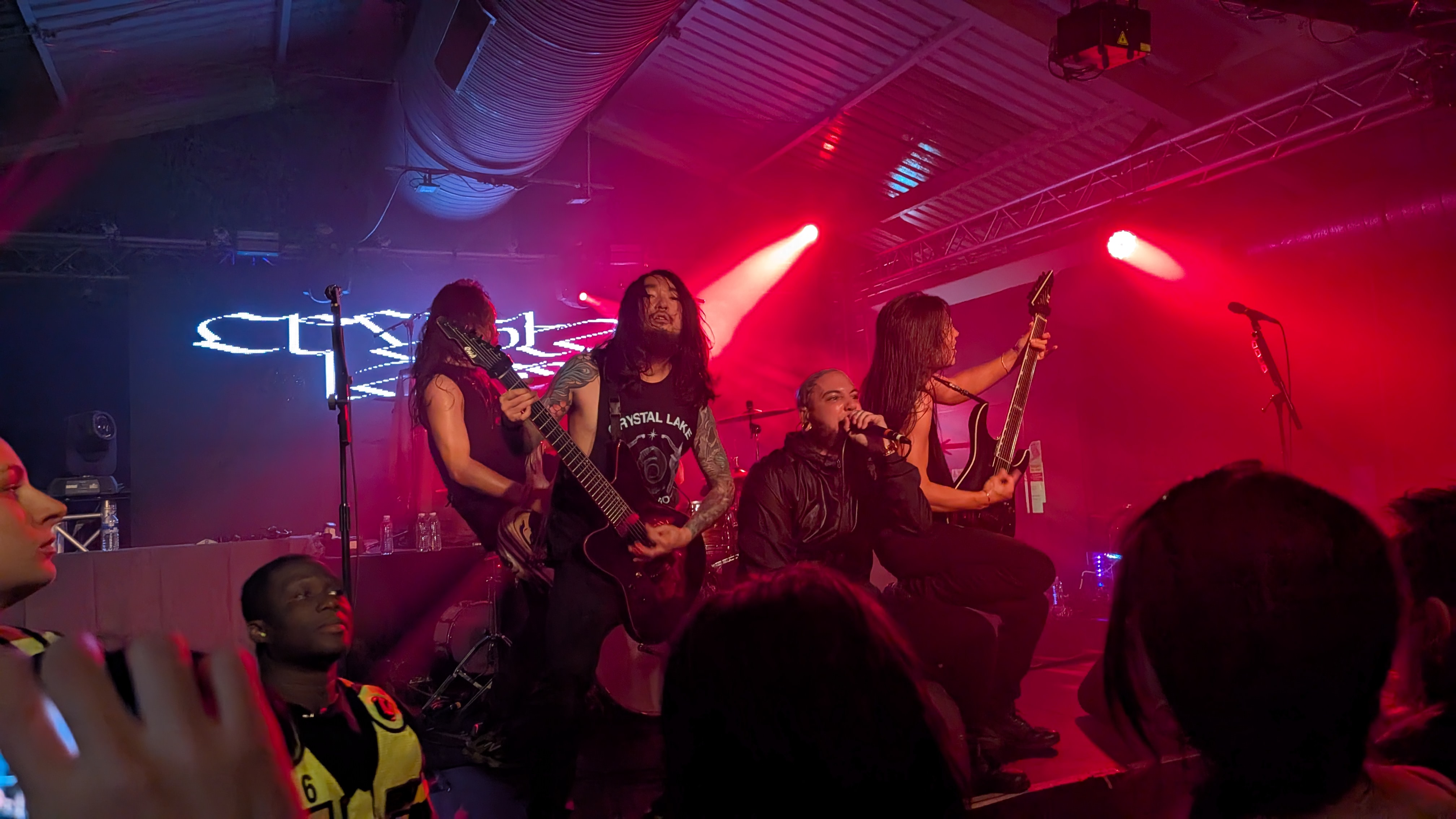 PXL_20250422_200535375.RAW-01.COVER.jpg