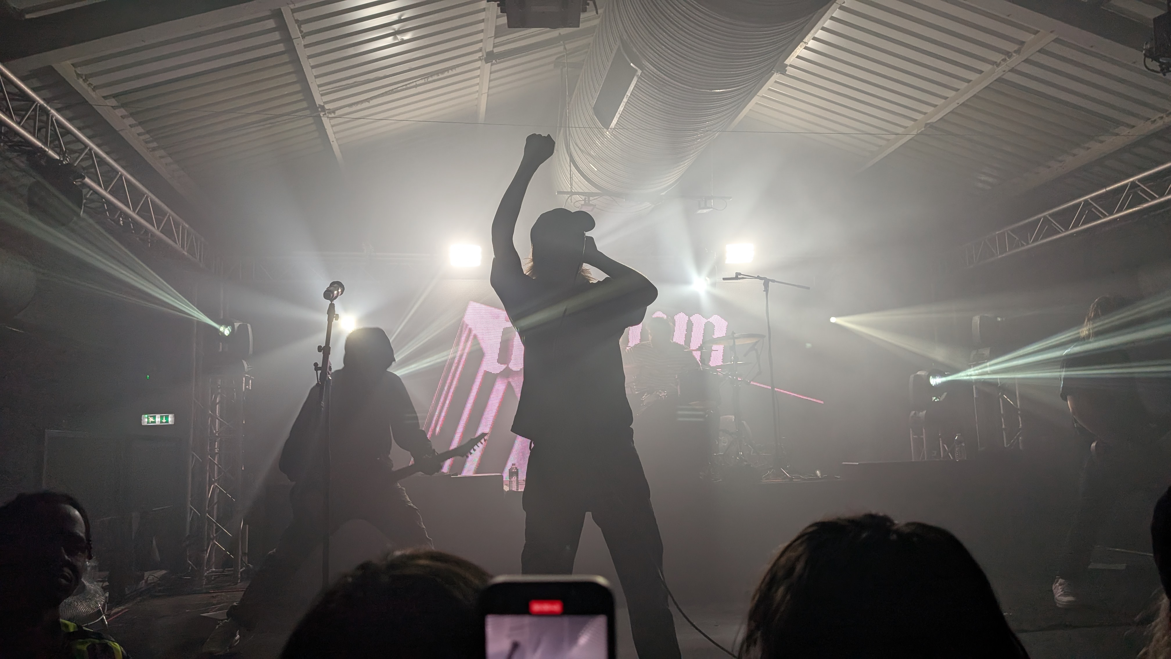 PXL_20250422_205236220.RAW-01.COVER.jpg