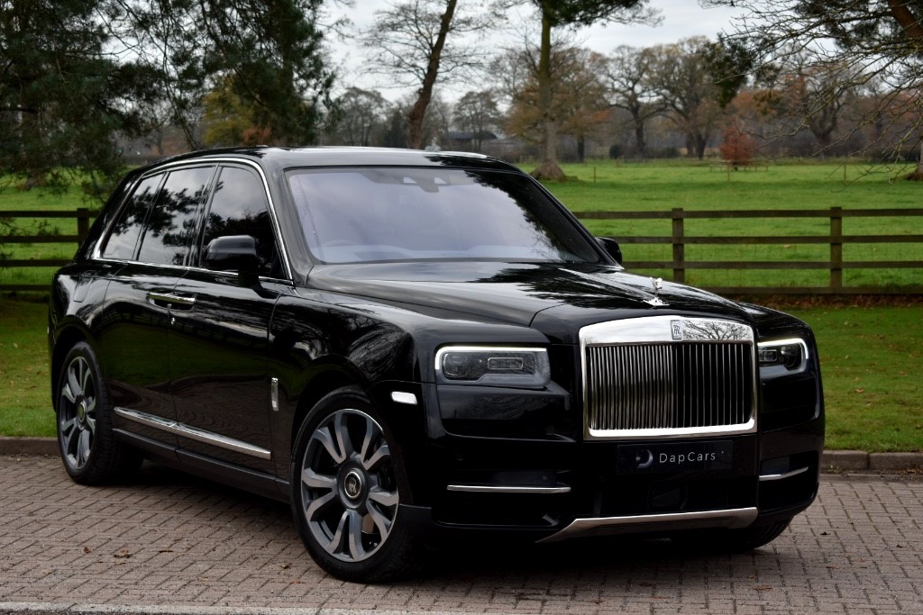 rolls-royce-cullinan-estate-d4b60dda68fb.jpg