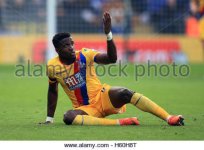 crystal-palaces-wilfried-zaha-reacts-during-the-premier-league-match-h60h8t.jpg