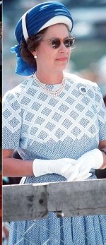 the-queen-iconic-fashion-moments-z.jpg