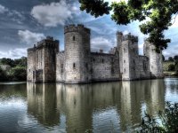 bodiam castle edit.jpg