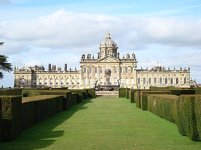 330px-Castle_Howard_and_garden.jpg