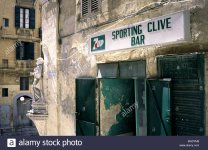 april-5-2004-sporting-clive-sports-bar-in-the-maltese-capital-of-valletta-BGDYM8.jpg