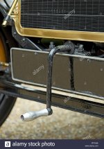 ford-model-t-starting-handle-close-up-PFPH48.jpg