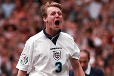 Stuart-Pearce-of-England-celebrates-after-scoring.jpg