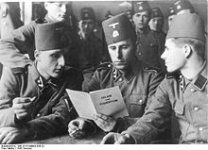 220px-Bundesarchiv_Bild_101III-Mielke-036-23,_Waffen-SS,_13__Gebirgs-Div___Handschar_.jpg