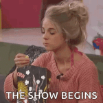 popcorn-entertained.gif