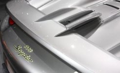 porsche-918-spyder-plug-in-hybrid-concept-rear-spoiler-and-badge-photo-333543-s-520x318.jpg