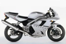 11031625_2001_Triumph_Daytona_955i_Sport_Bike.jpg