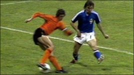 47852727_cryuff-turn_512-300x168.jpg