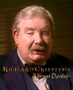 Richard_Griffiths_(Vernon_Dursley)_CoS_screenshot.JPG