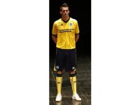 away kit 1.jpg