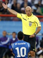 pa-photos_t_howard-webb-referee-2010-world-cup-final-spain-holland-0907e.jpg