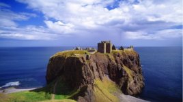 dunnottar-castle-in-britain_422_47909.jpg