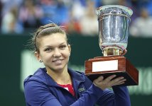 131023005211-simona-halep-single-image-cut.jpg