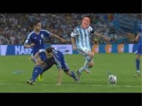 hiney messi.jpg