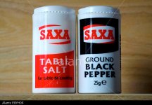 small-saxa-table-salt-and-black-pepper-dispensers-E8YH09.jpg