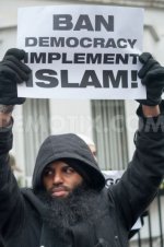 1385769793-islamists-protest-in-london-against-angolas-alleged-ban-on-islam_3375948.jpg