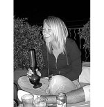 chloe-bong-500x510.jpg