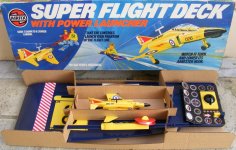 Airfix-Super-Flight-Deck-Game-1975_700_600_4GS2Y.jpg