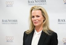 Kim Basinger.jpg