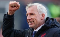 pardew2_3257317b.jpg