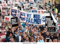 large-protest-march-by-brighton-and-hove-albion-football-club-supporters-fd9jkr.jpg