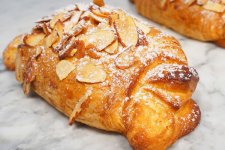 pastry_croissant_almond1.jpg
