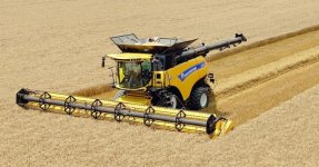 combine-harvester-new-holland-cr1090-heavyweight-world-champion.jpg