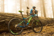 Giant_Stance_Mountain_Bike_Action_2017_16.jpg