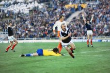 archie-gemmill-celebrates-his-famous-goal-7886673.jpg