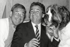 Mike-And-Bernie-Winters-with-Schnorbitz-the-dog.jpg