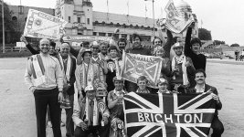 fans-manchester-united-final-21may83-evening-argus-0002.jpg