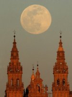 moon.jpg moon.jpg