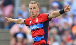 Tom-Curran-820924.jpg