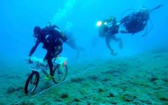 underwater-bike-rec_780752c.jpg